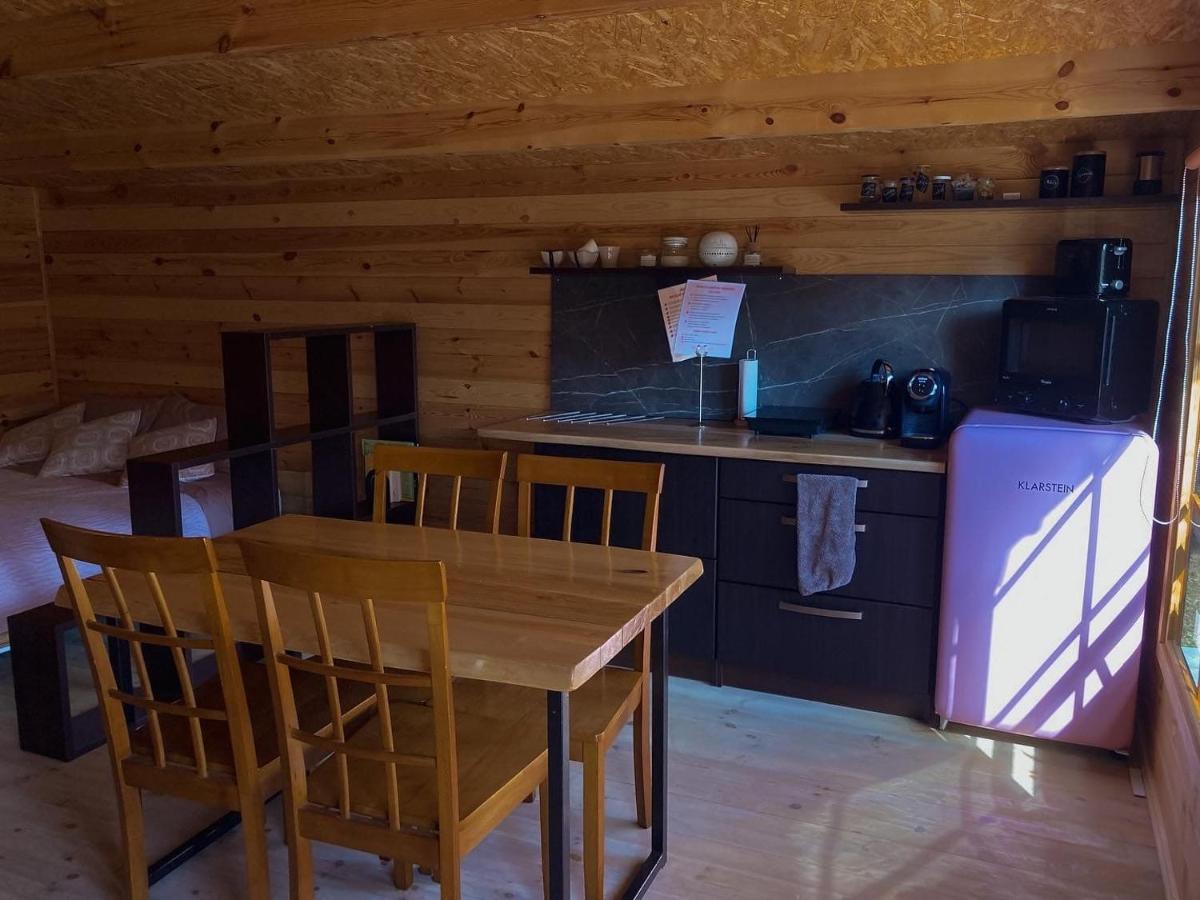 Krāslava Starp Debesim Un Zemi旅馆 外观 照片